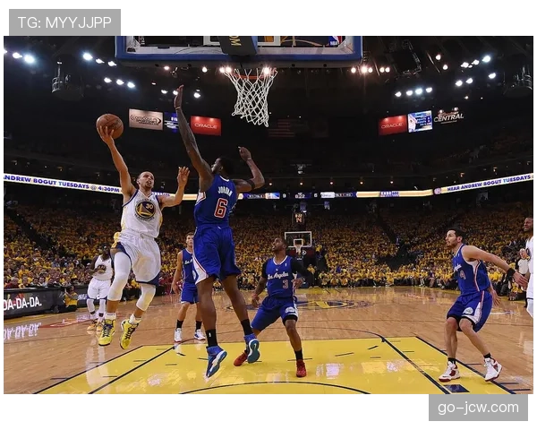 魔术险胜快船，关键时刻攻防转换效率决定比赛结果